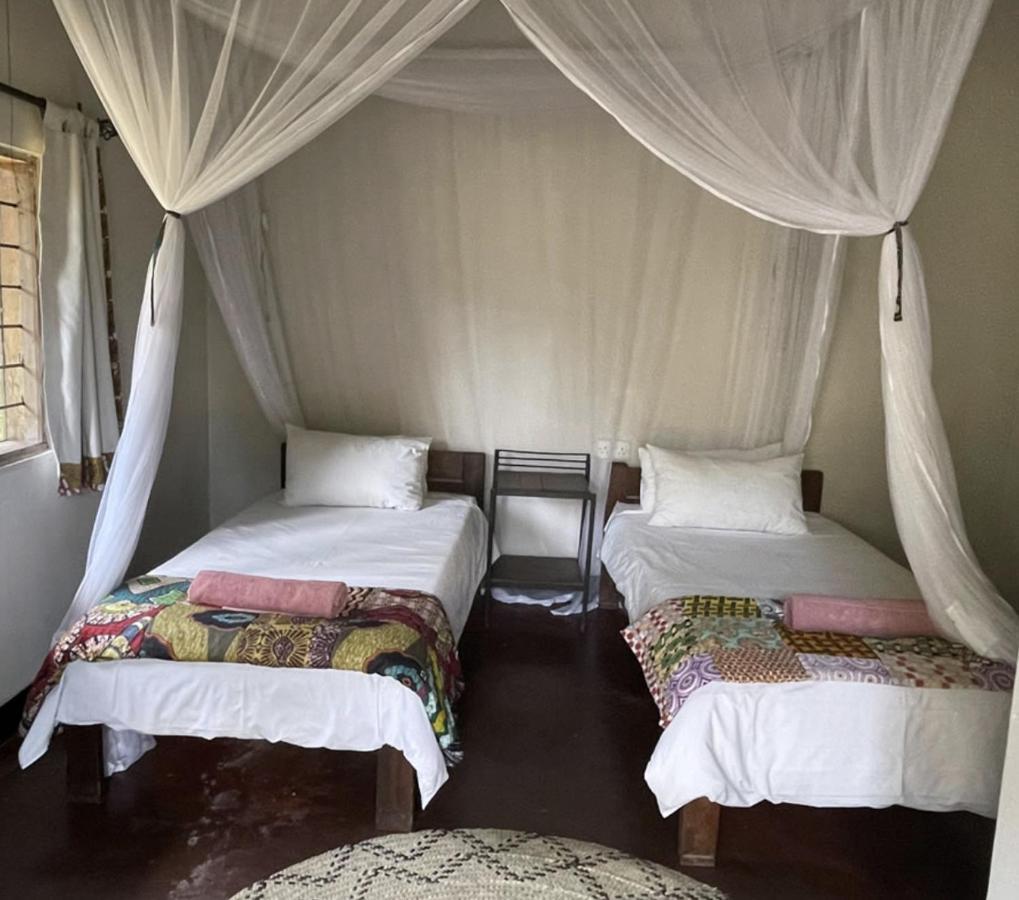 Marula Lodge Mfuwe ภายนอก รูปภาพ